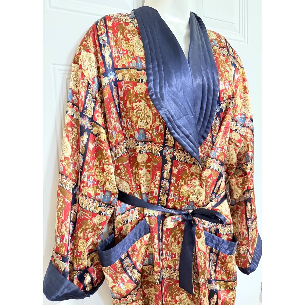 Victoria Secret Vintage-Inspired Tapestry Robe with Navy Satin Trim & Belted - Picture 4 of 7